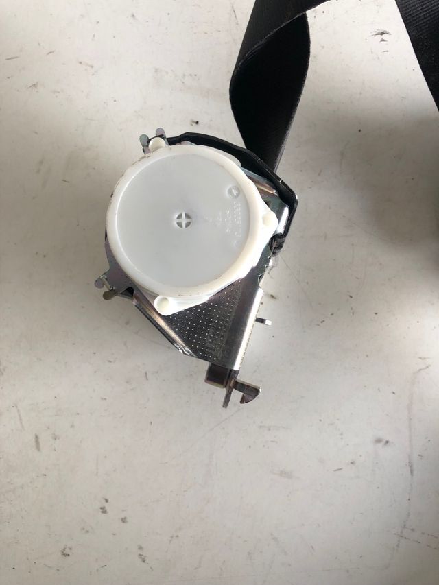 Cinturon trasero derecho Peugeot 5008 : 9682053580