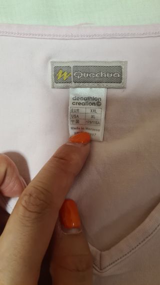 Camiseta hombrera rosa claro