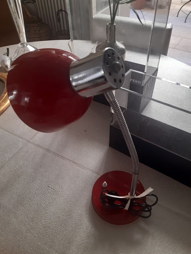 lampada modernariato metallo rosso