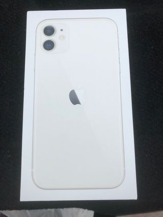 iPhone 11 64 GB blanco, impecable.