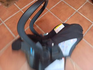 Silla de coche y Portabebés Chicco
