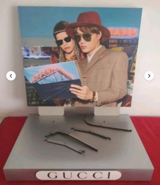 Expositor Gucci gafas 