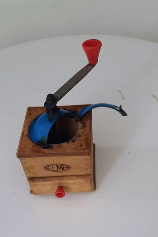 Molinillo antiguo de café Elma