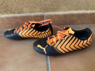 Zapatilla de tacos Puma fútbol 7