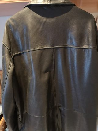 3/4 cuero marrón. Talla xl grande.
