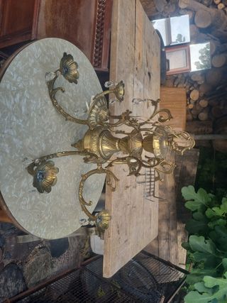 Lámpara antigua.alta 65 cm.ancha 59 cm.