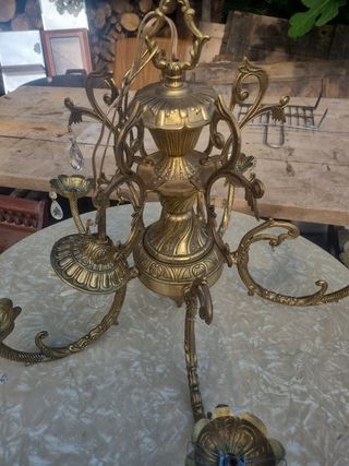 Lámpara antigua.alta 65 cm.ancha 59 cm.