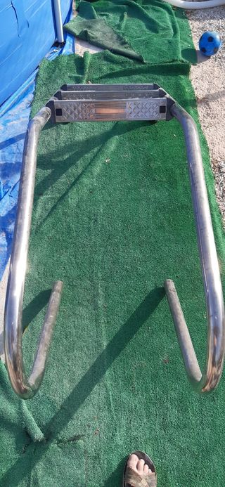 escalera piscina