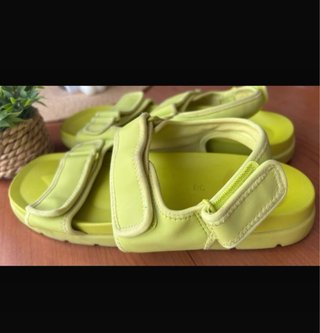 sandalias