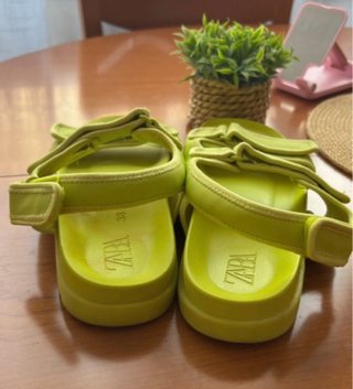 sandalias