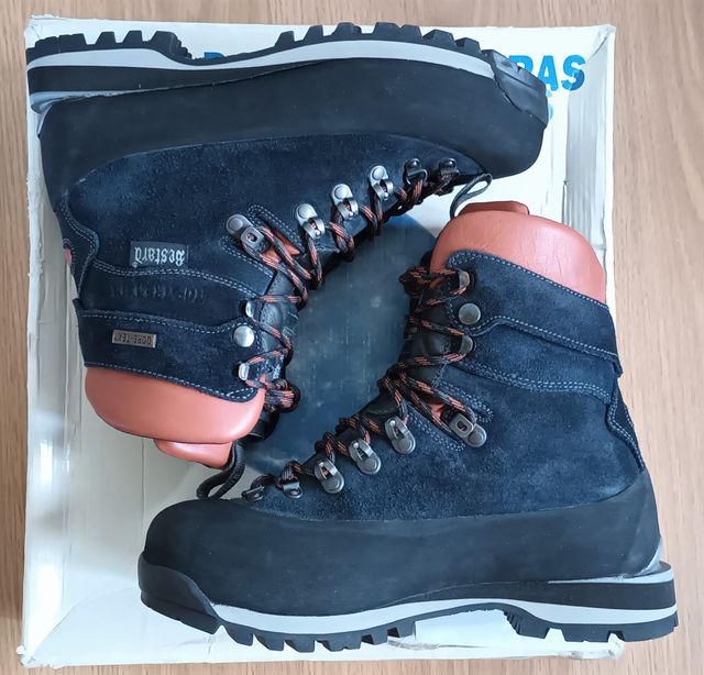 Botas dobles de montaña Bestard