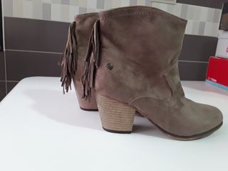 Botines de piel de serraje, Mustang T 38