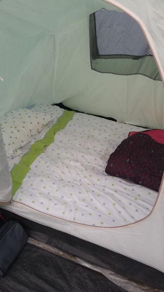 Tienda de campaña familiar
