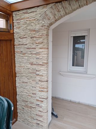 Piedra fachada. Thermostone Shilin Marrón Dark
