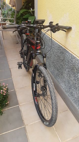 bicicleta transformada a eléctrica