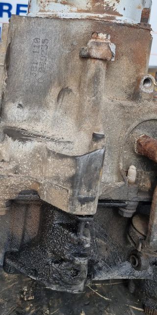 CAJA CAMBIOS RENAULT EXPRESS 1987 1.9D REF. JB1110