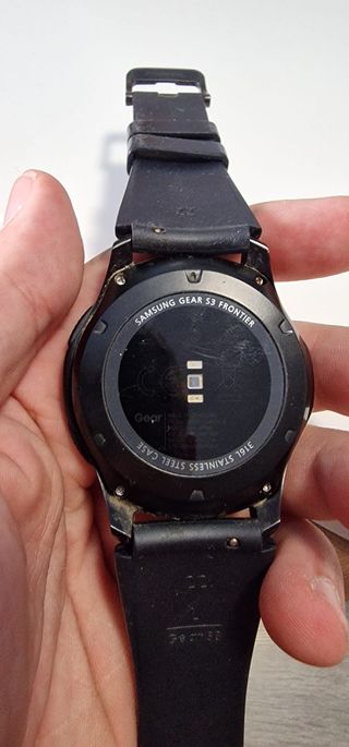 Reloj samsung galaxy gearfrontier s3 con cargador