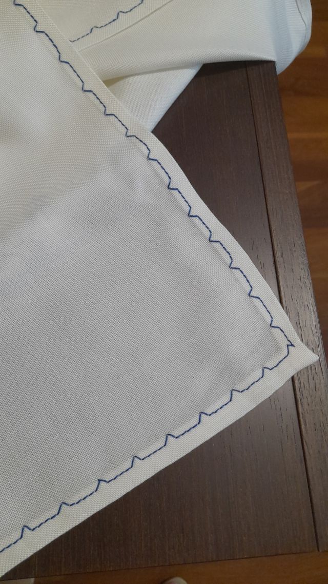 Mantel bordado a mano