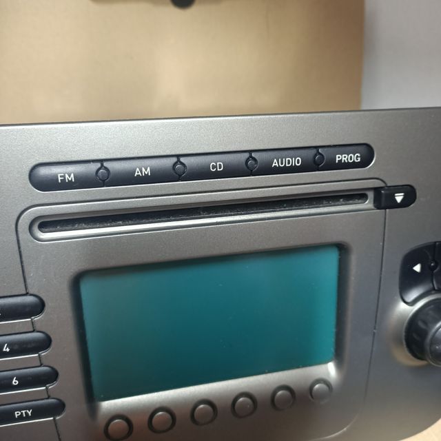 radio caset original seat altea ..