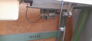 maquina de coser Refrey