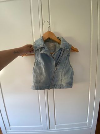 Chaleco vaquero Stradivarius