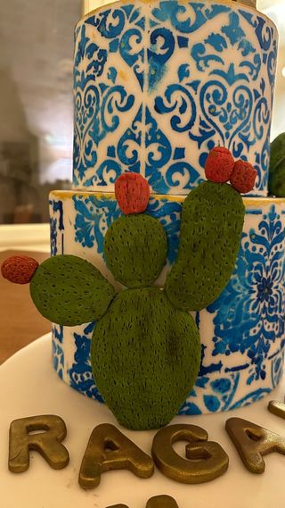 Torta scenografica -torta finta compleanno 30 anni