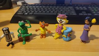 Figuras de huevo Kinder y otros