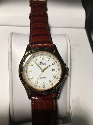 Reloj Lotus
