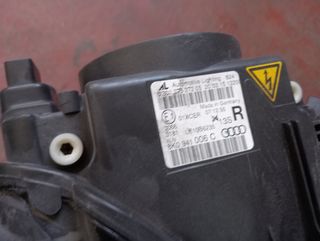 Faro derecho de Audi A4