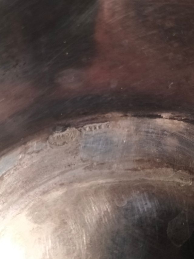 Bandeja forma flor en alpaca.