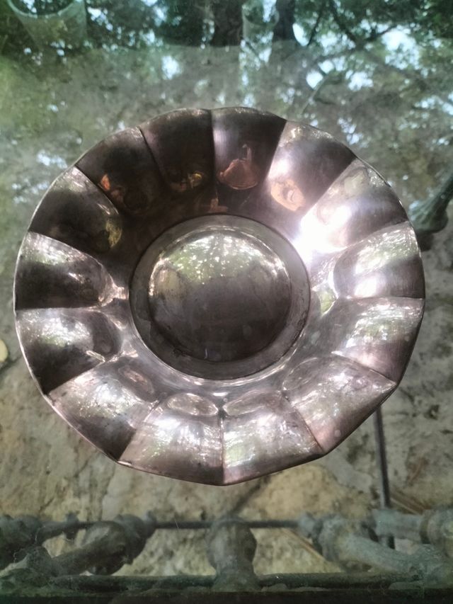 Bandeja forma flor en alpaca.