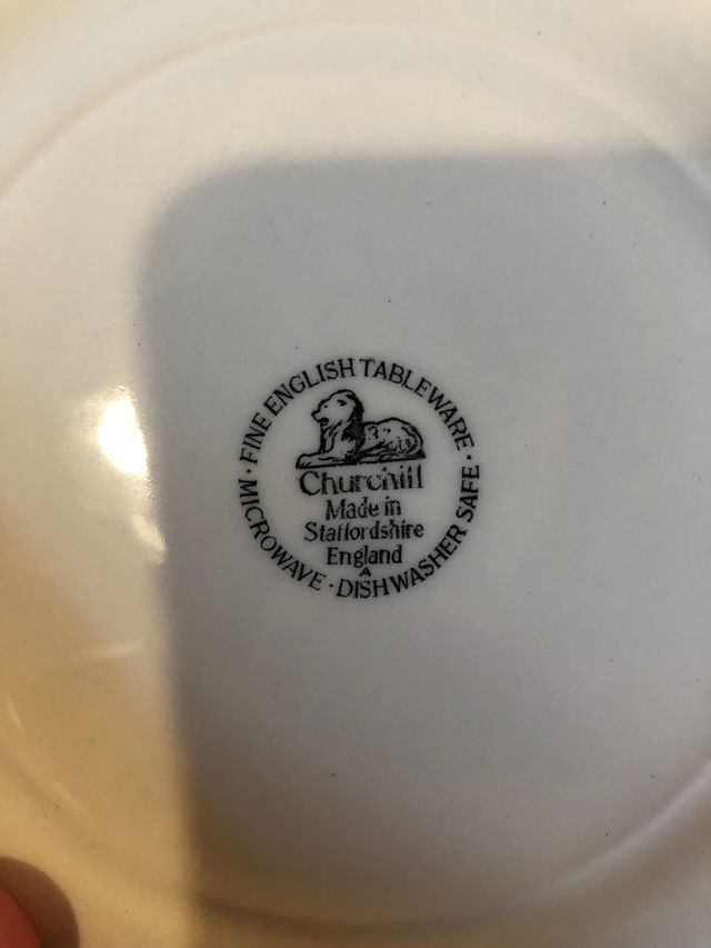 Vajilla Churchil azul.Sin estrenar