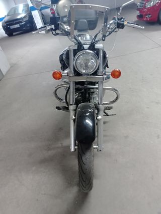 Suzuki intruder 250cc classic