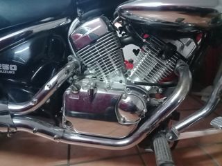 Suzuki intruder 250cc classic