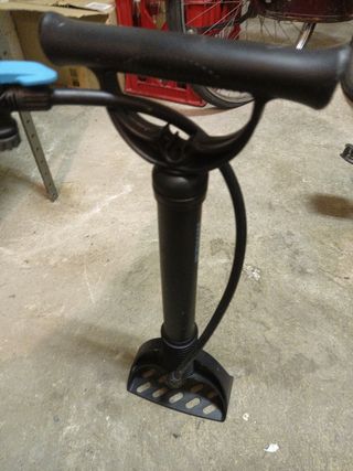 Pompa bicicletta btwin regolabile