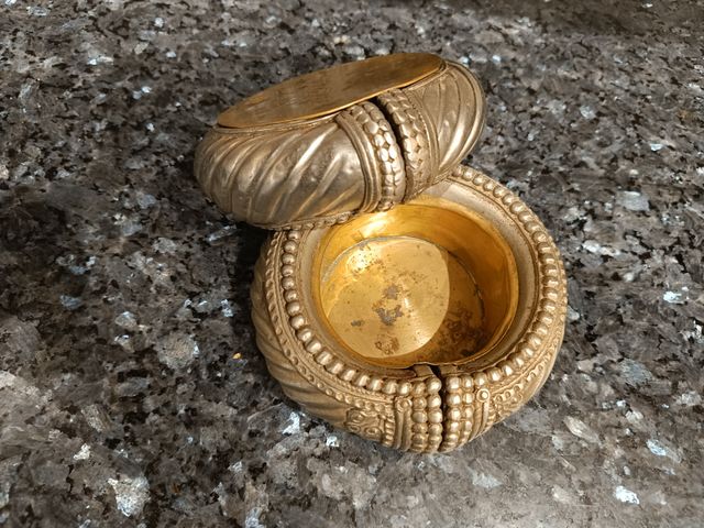 2 braccialetti indiani originali in ottone