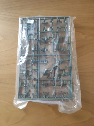 MAQUETA TAMIYA GERMAN PANZER GRANADIER SIN CAJA