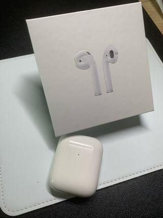 MacBook Pro 15" Retina + Airpods de regalo.