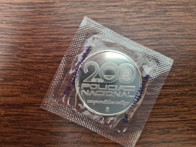 MONEDA CONMEMORATIVA POLICIA NACIONAL