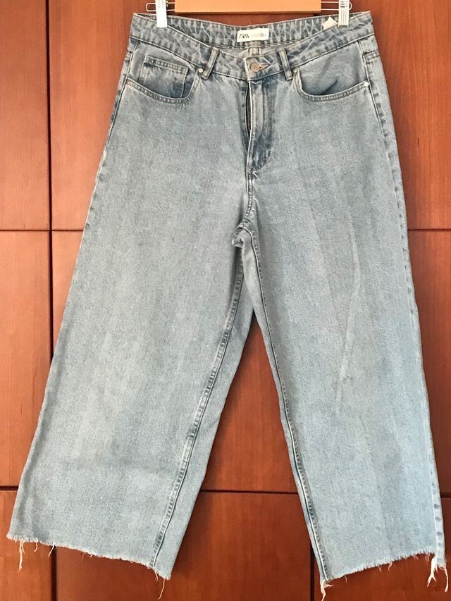 Pantalón Zara. T.40