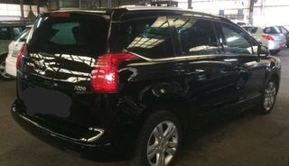 Peugeot 5008 2012