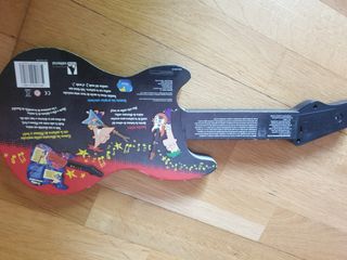 Libro guitarra musical de Phinead y Ferb