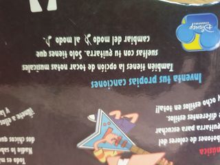 Libro guitarra musical de Phinead y Ferb