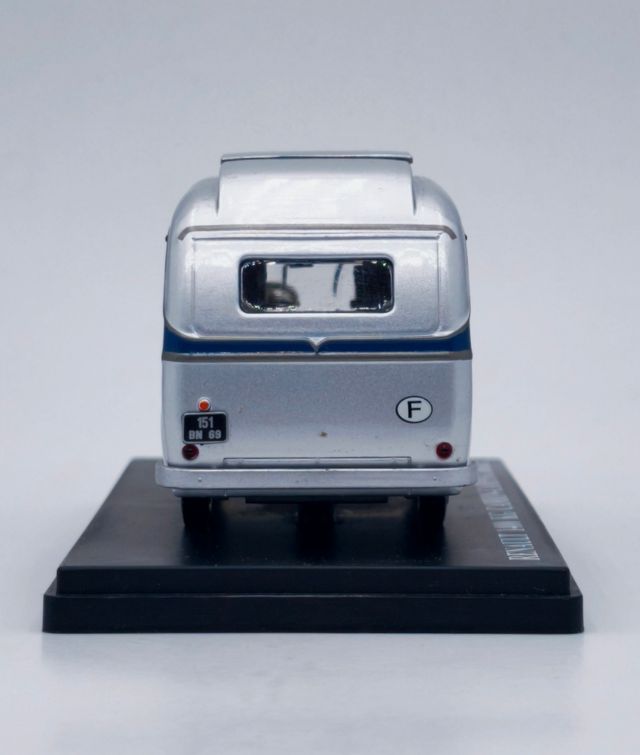 RENAULT 1400 KG CAMIÓN - CAMPING DIGUE 1/43