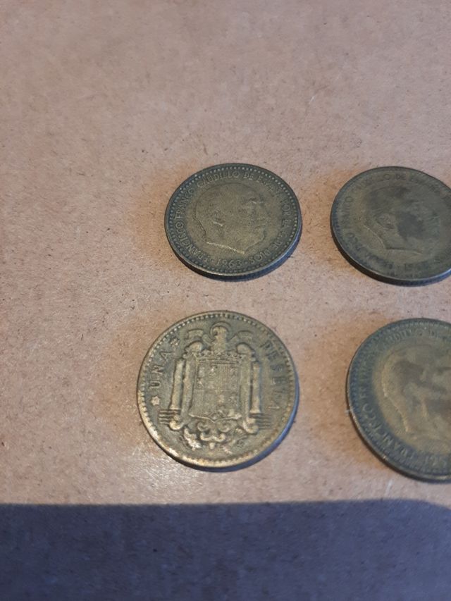 Monedas de 1 peseta de Franco