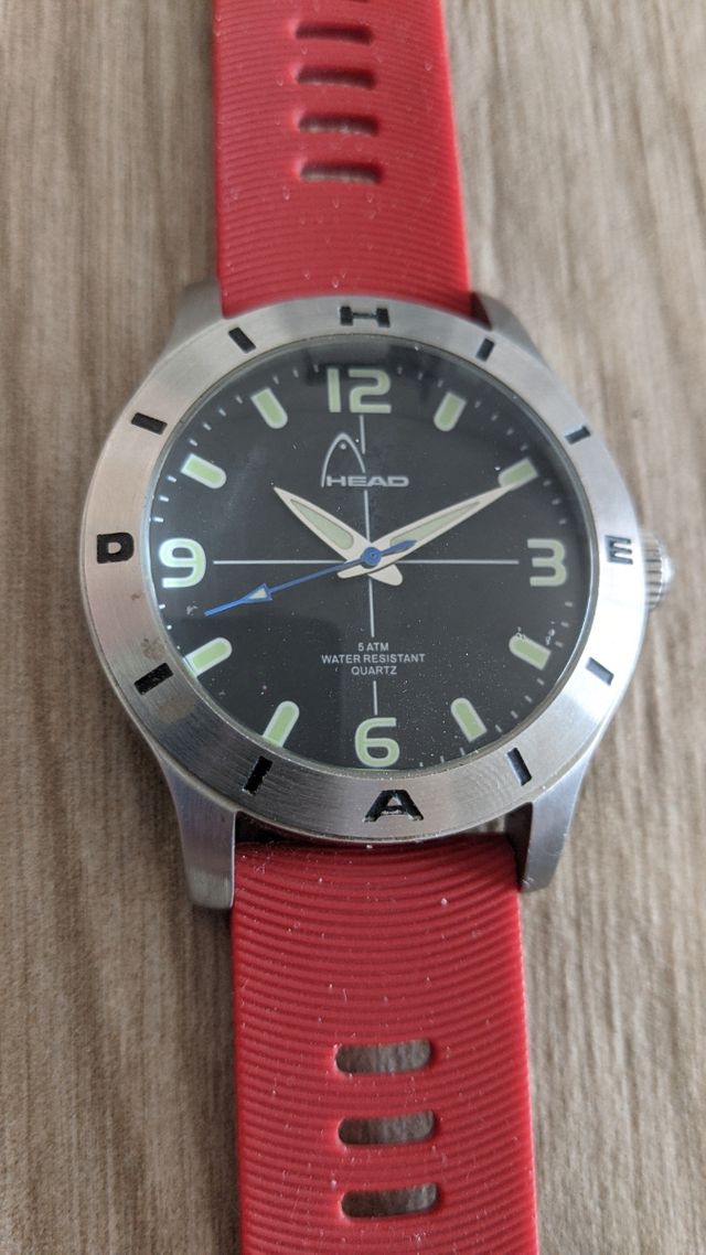Reloj HEAD