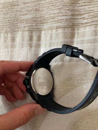 Reloj Tommy Hilfiger negro