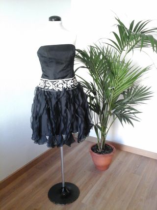 vestido organdi negro