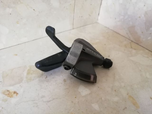 Pulsador izquierdo Shimano Altus