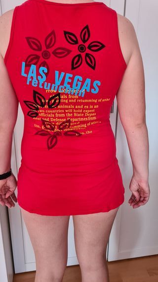 Camiseta larga veraniega hombrera roja